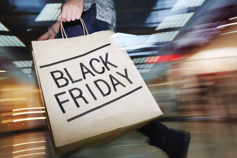 Shopper with Paper bag with Black Friday sign