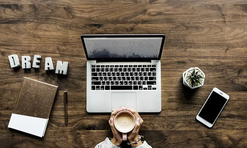 laptop on desk - dream business
