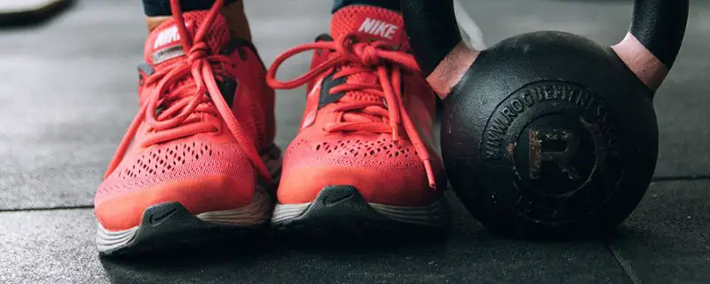 kettle bell weights red training shoes Nike