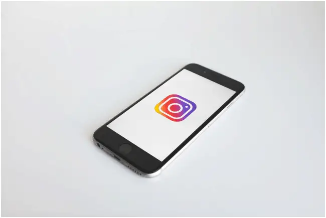 Instagram logo - Instagram App on mobile phone screen
