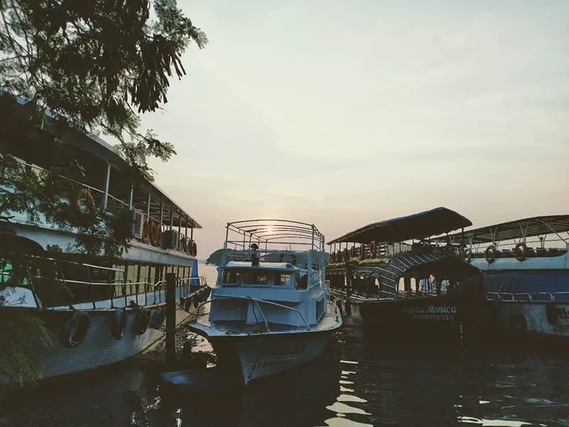 Small and big boats on the water