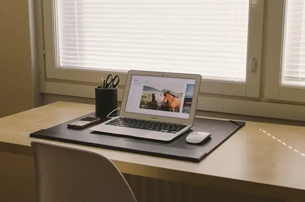 clutter free desk for increased productivity