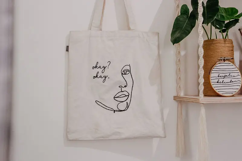 White tote bag