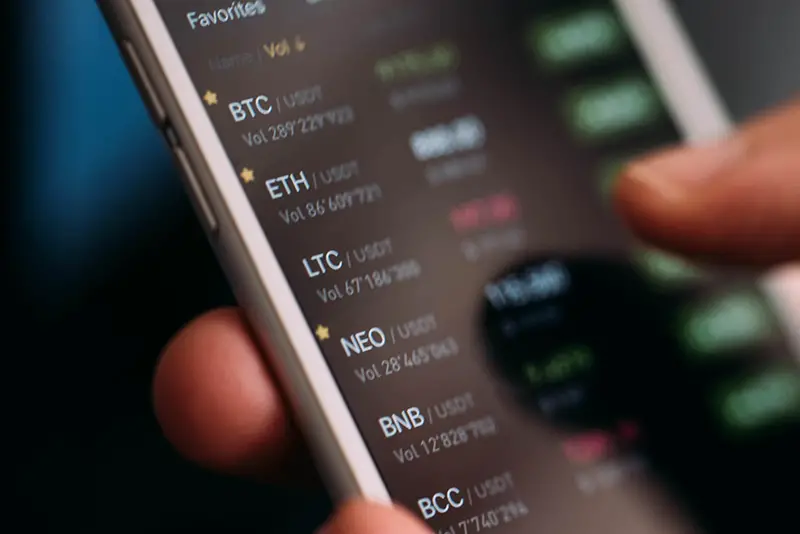 Bitcoin trading on mobile phone