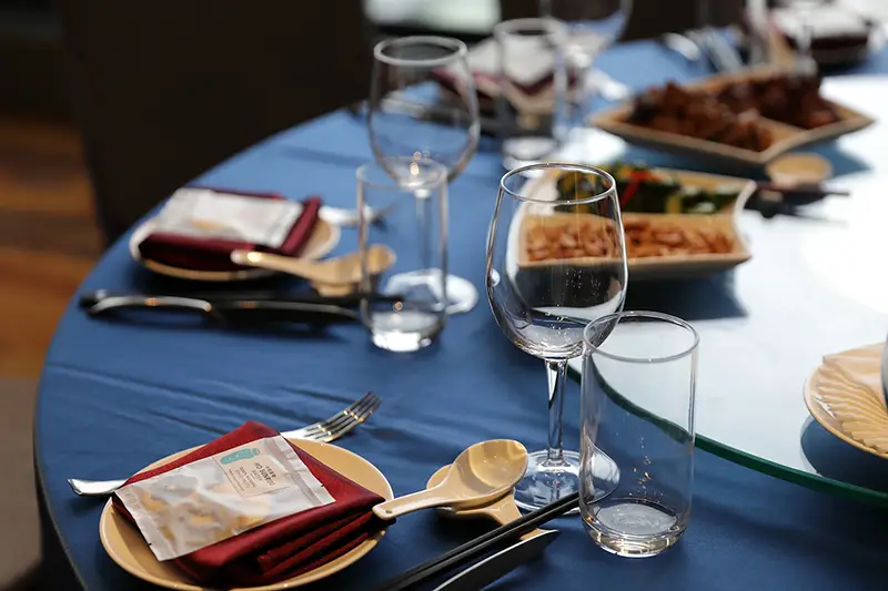 Table setting cutlery wine