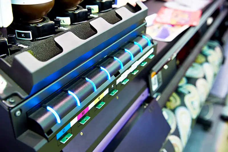 Ink level indicators for color industrial textile printer cartridges