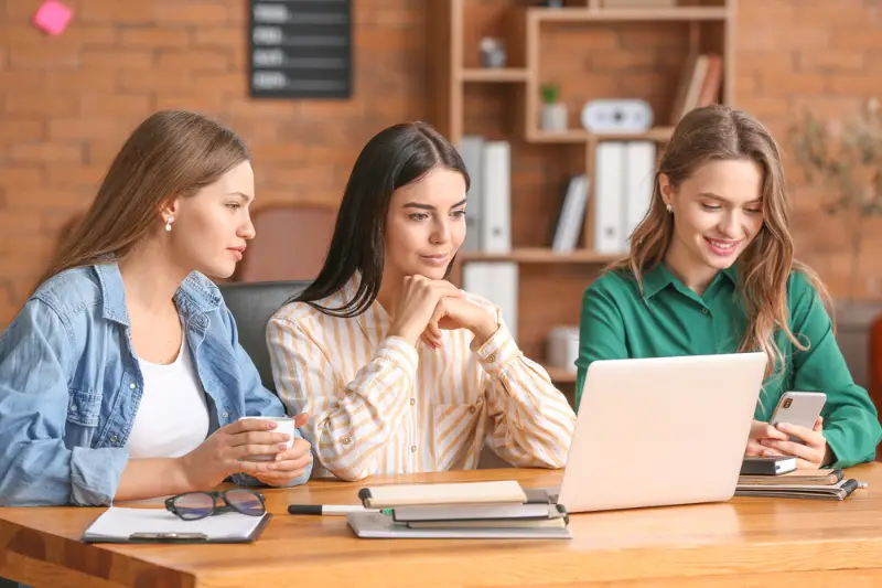 young businesswomen working together in office