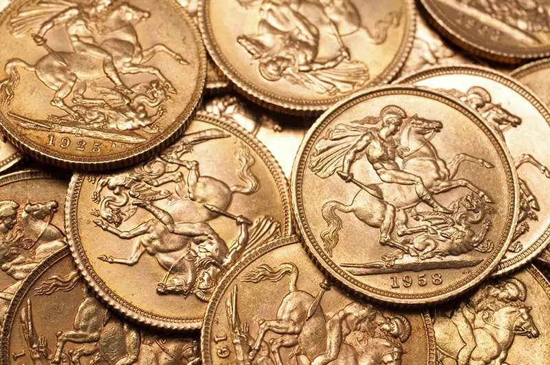 Gold sovereign coins